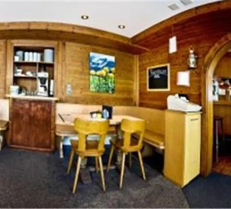 Haus Am Wald فندق